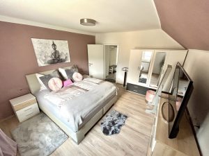 Schlafzimmer 3