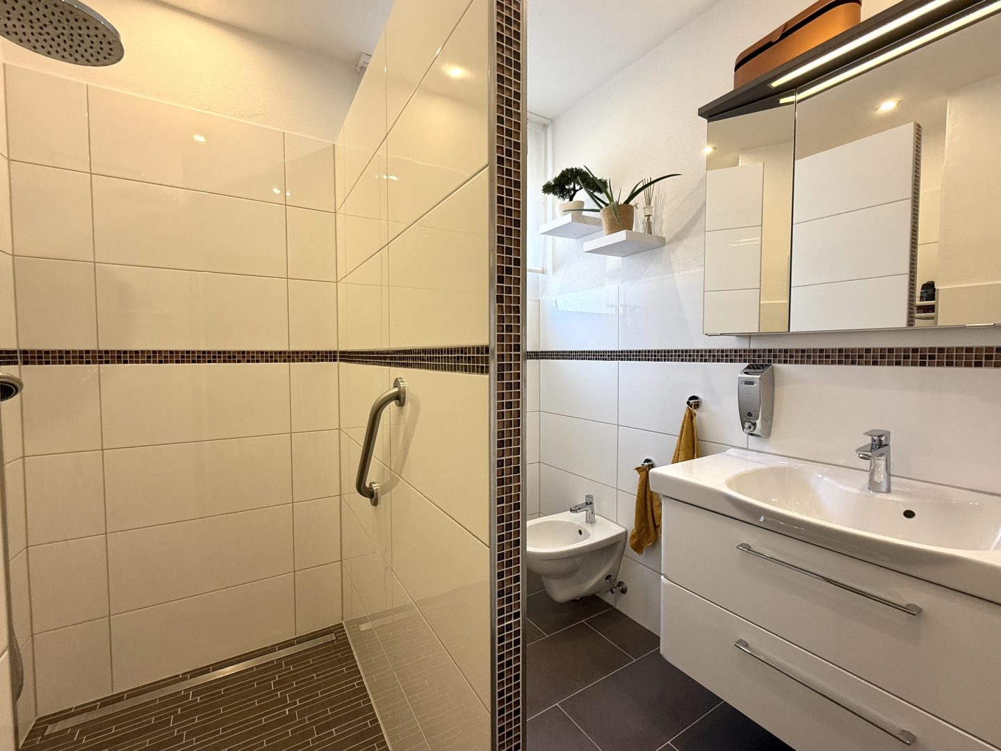 Badezimmer EG