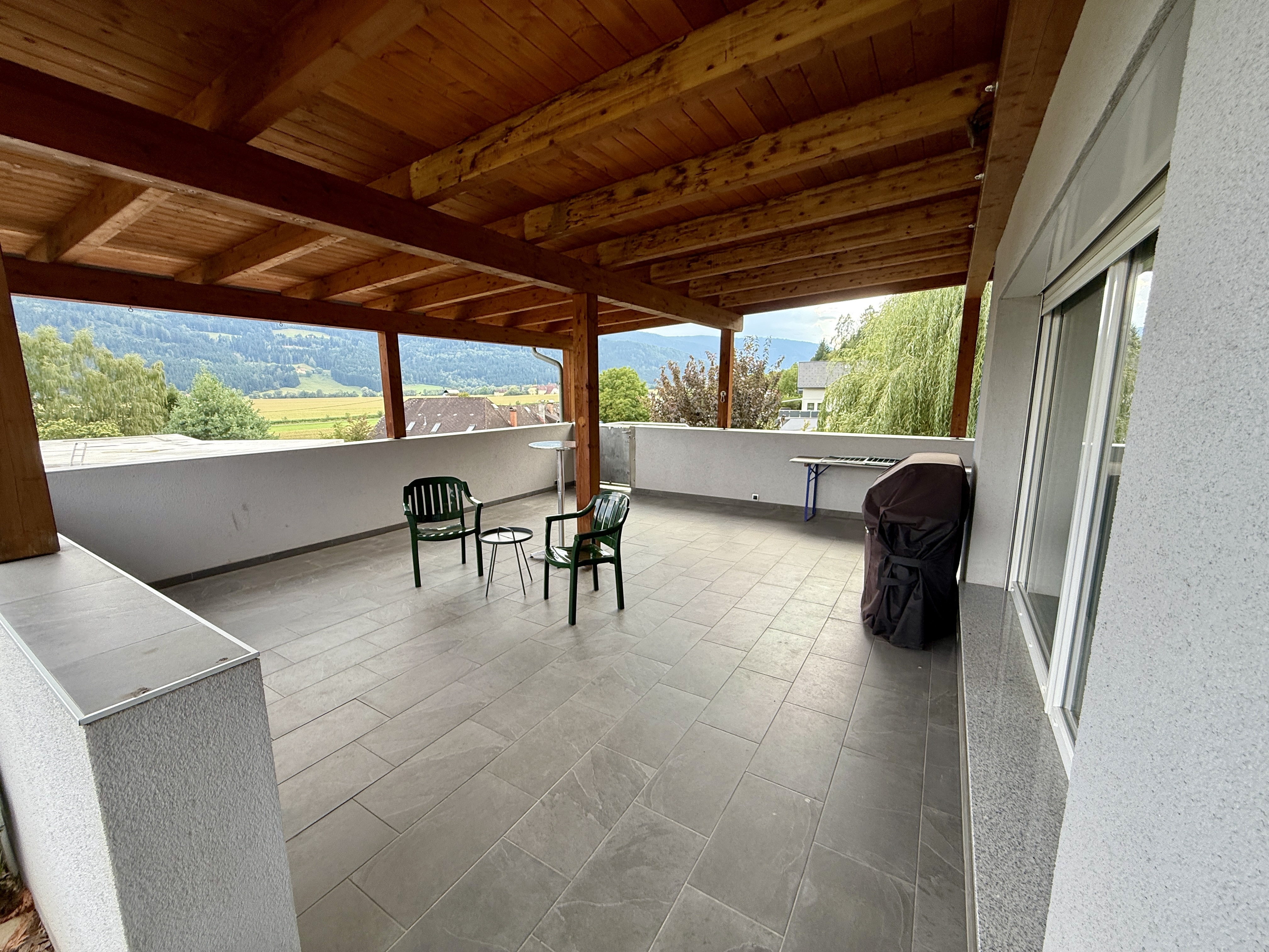 Überdachte Terrasse