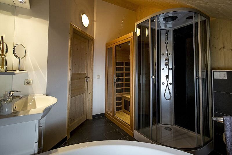 Badezimmer inkl. Sauna