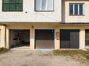 Garage außen