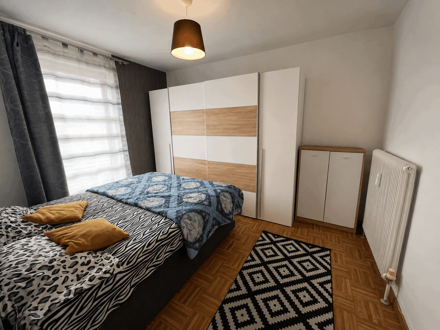 Schlafzimmer