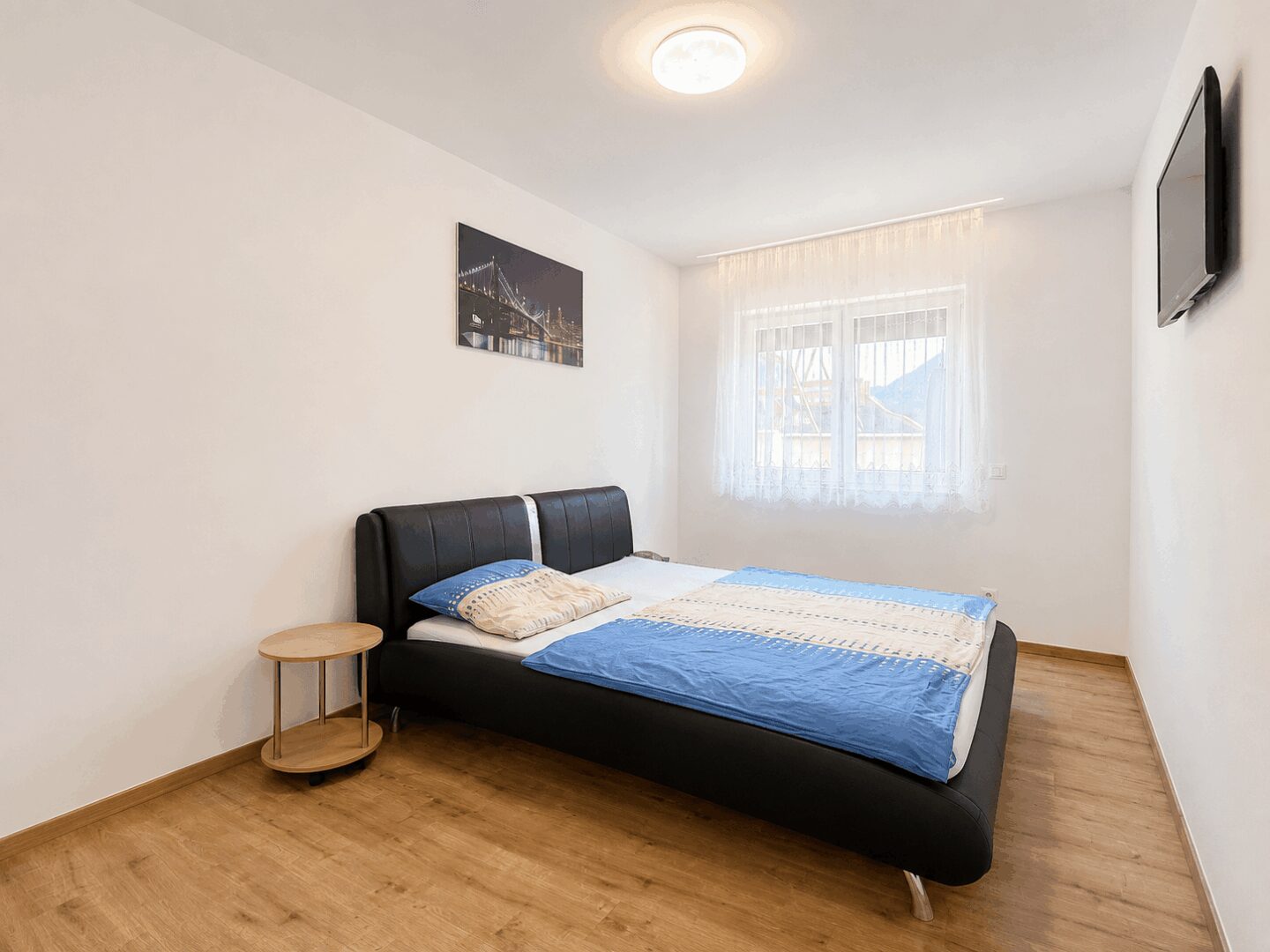 Schlafzimmer 1 UG