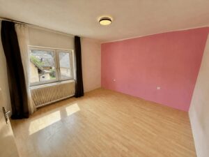 Schlafzimmer 5