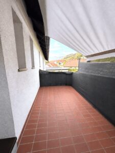 Balkon künstlich bearbeitet
