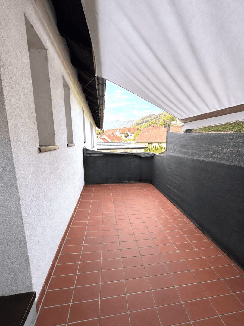 Balkon künstlich bearbeitet