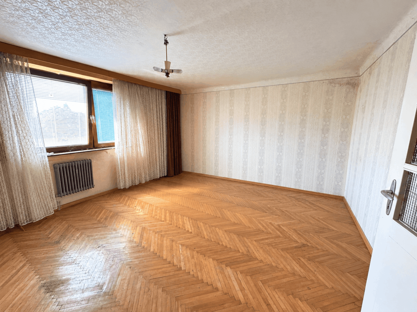 Schlafzimmer 2 / mittels KI digital geräumt