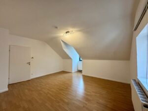 Wohn und Schlafzimmer