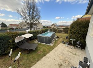 Garten mit Pool