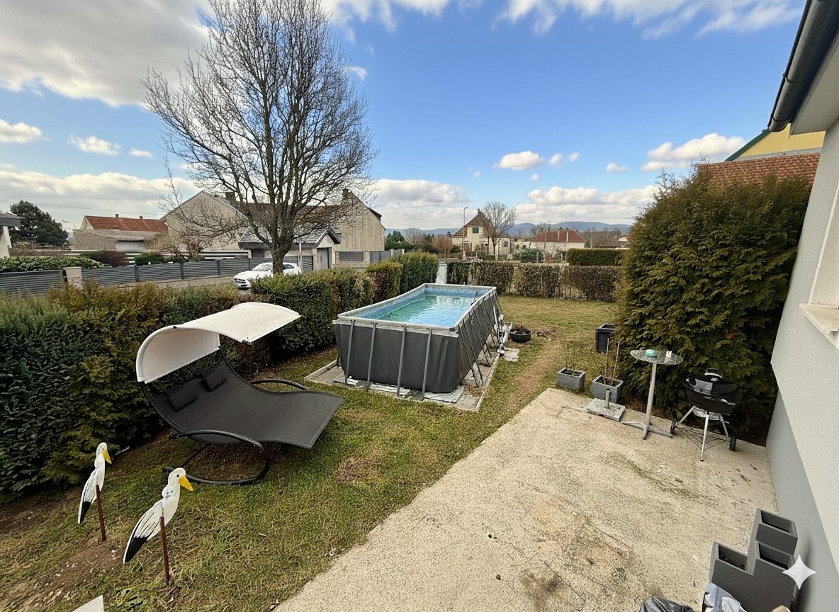 Garten mit Pool