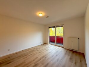 Zimmer mit Balkon