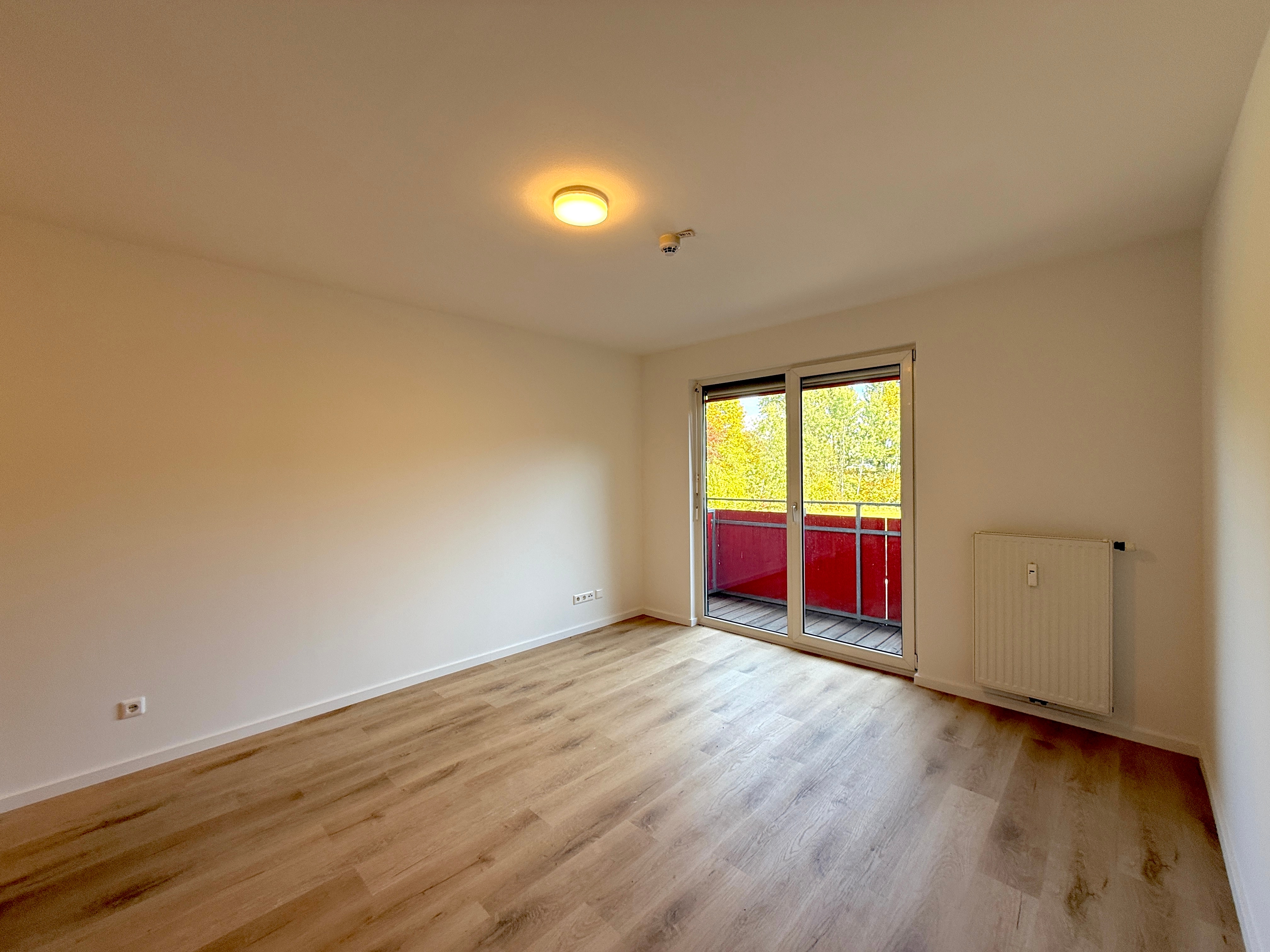 Zimmer mit Balkon