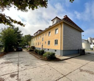 Außenansicht/Parkplätze