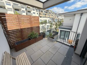 Nebenterrasse